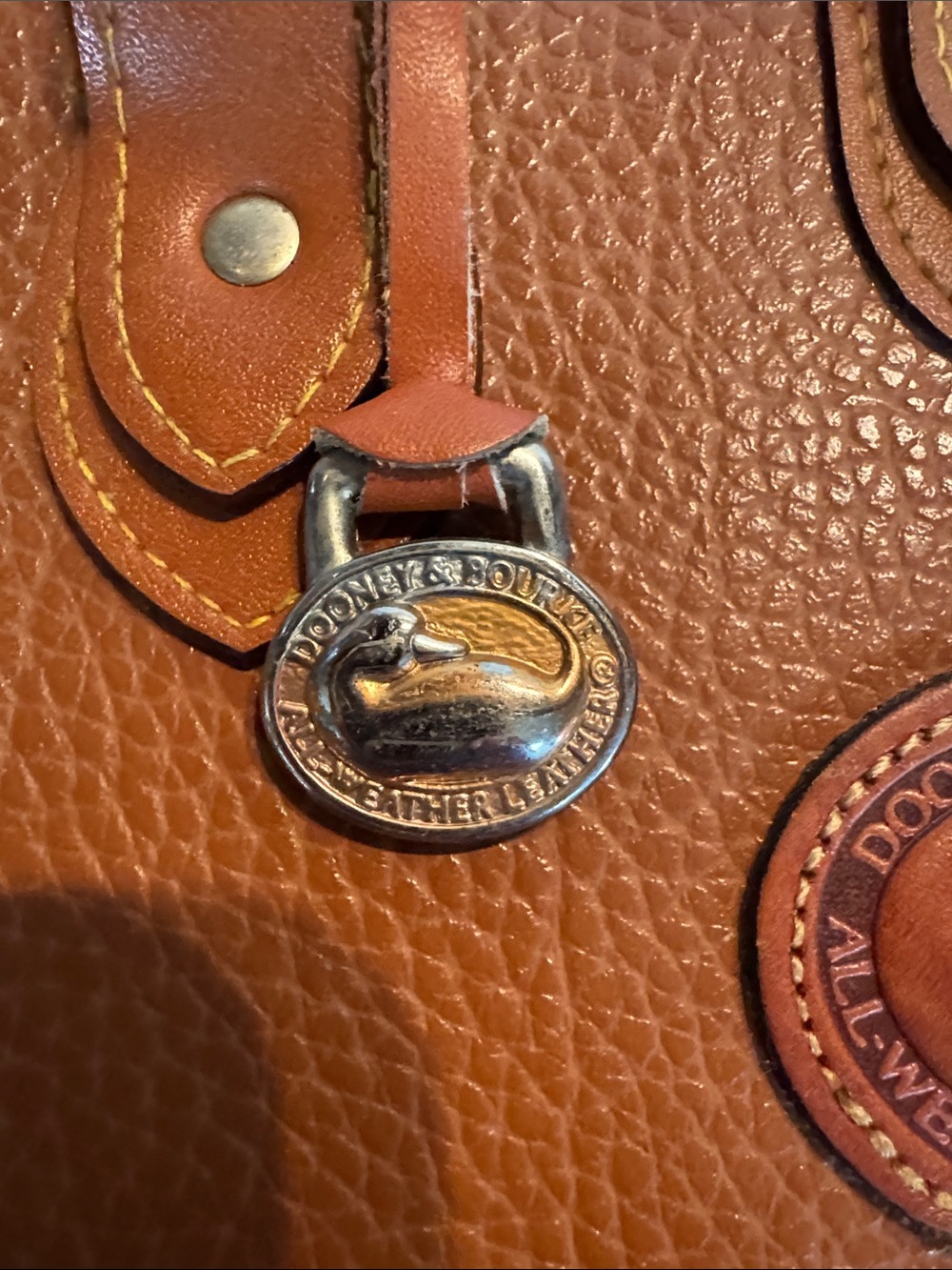 Vintage Dooney & Bourke All Weather Leather Classic Brown Handbag - Picture 3 of 7